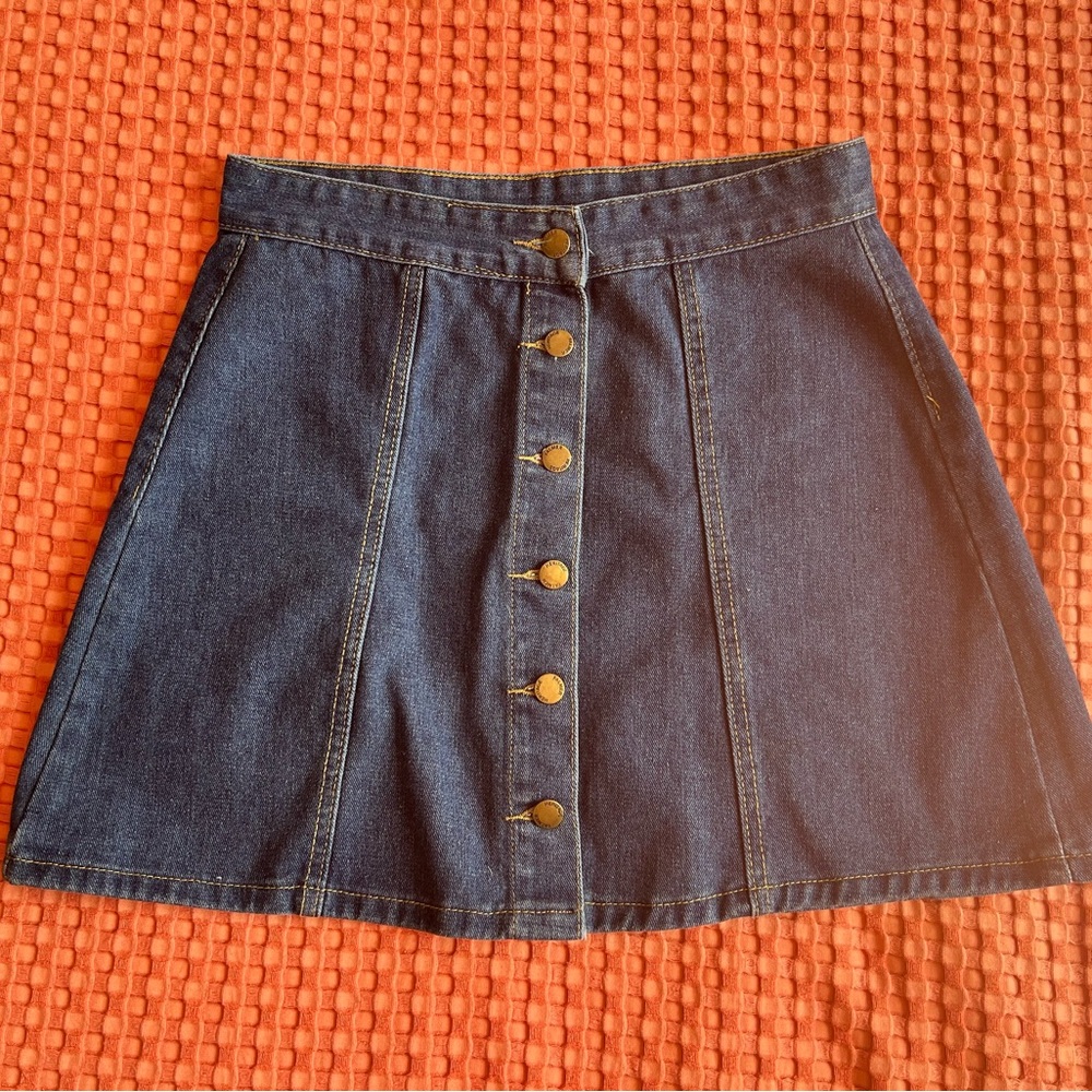 Denim Button-Front Skirt. NWOT